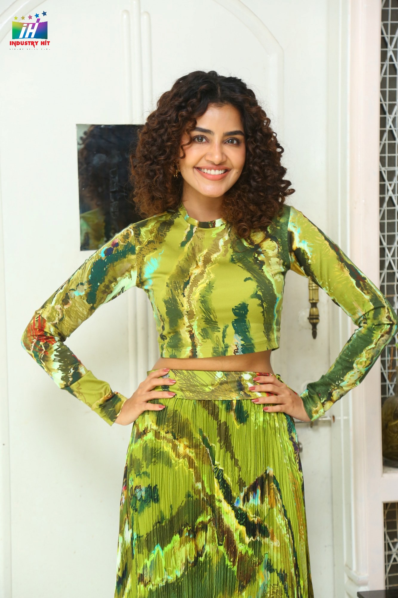 Anupama-Parameswaran-At-Crazy-Kalyanam-Interview-19