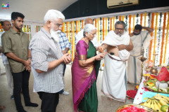 Chaitanya-Rao-Kranthi-Madhav-Sreeyas-Chitra-Purna-Naidu-Production-No-5-Movie-Opening-10