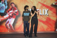 DUDE-100-Crore-Celebrations-18