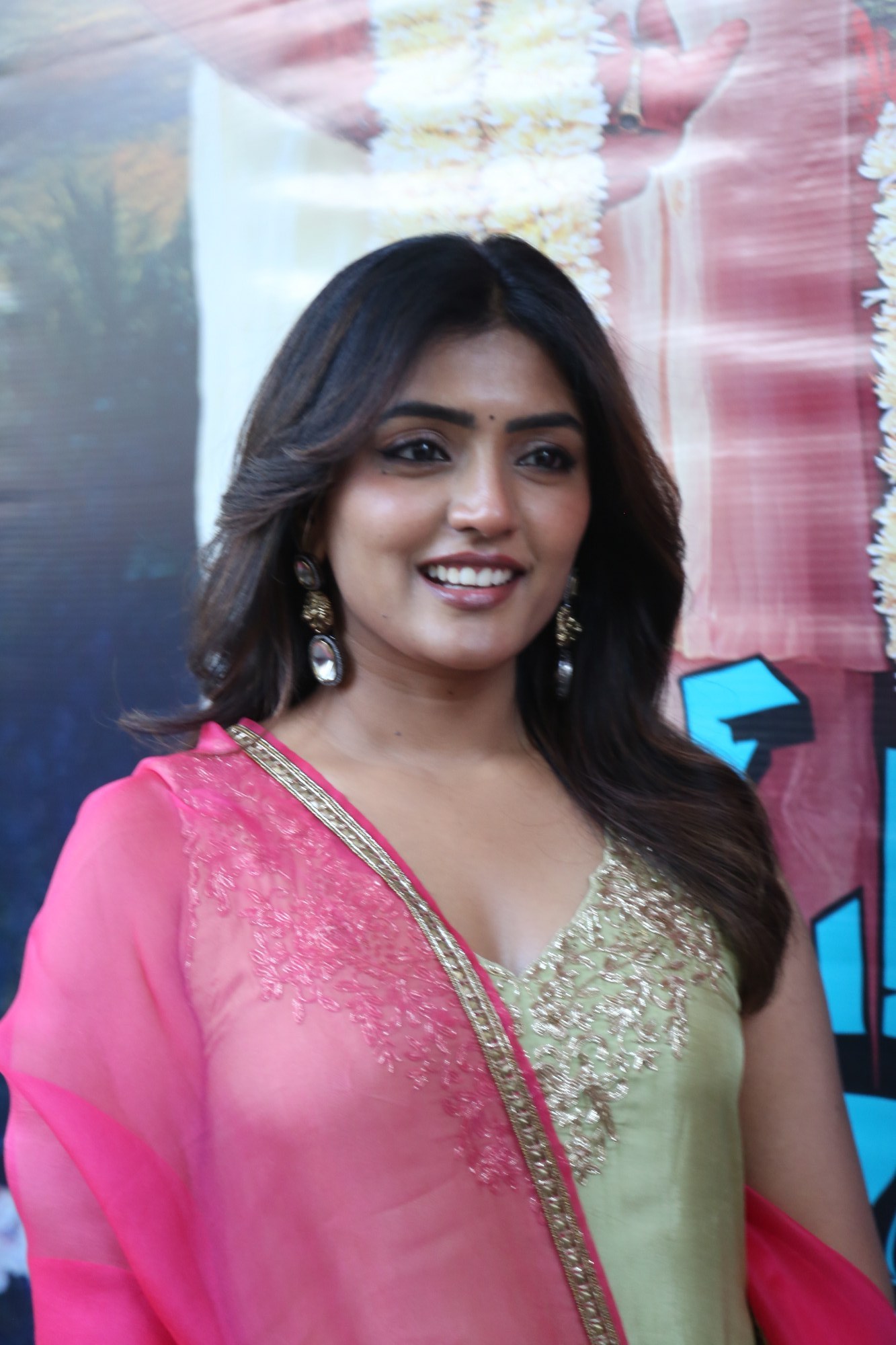 Eesha-Rebba-At-Om-SHanthi-SHanthi-SHanthihi-Teaser-Launch-11