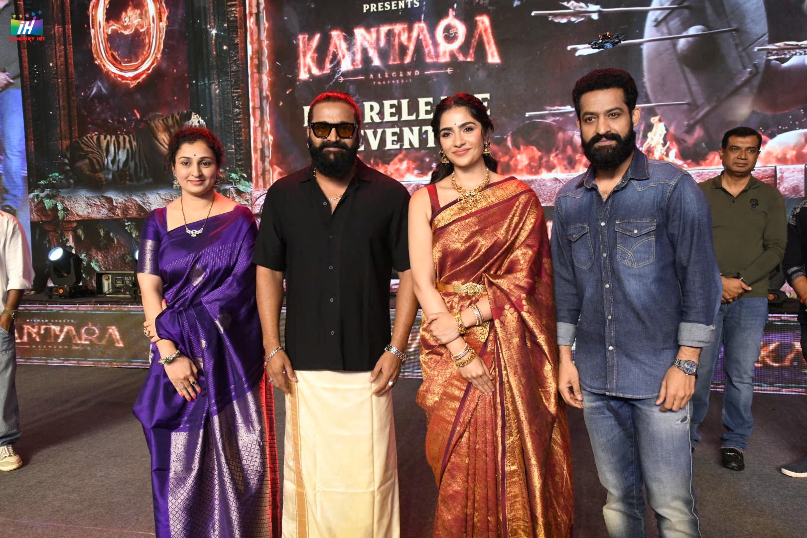 Kantara-Chapter-1-Grand-Pre-release-Event-At-Hyderabad-5