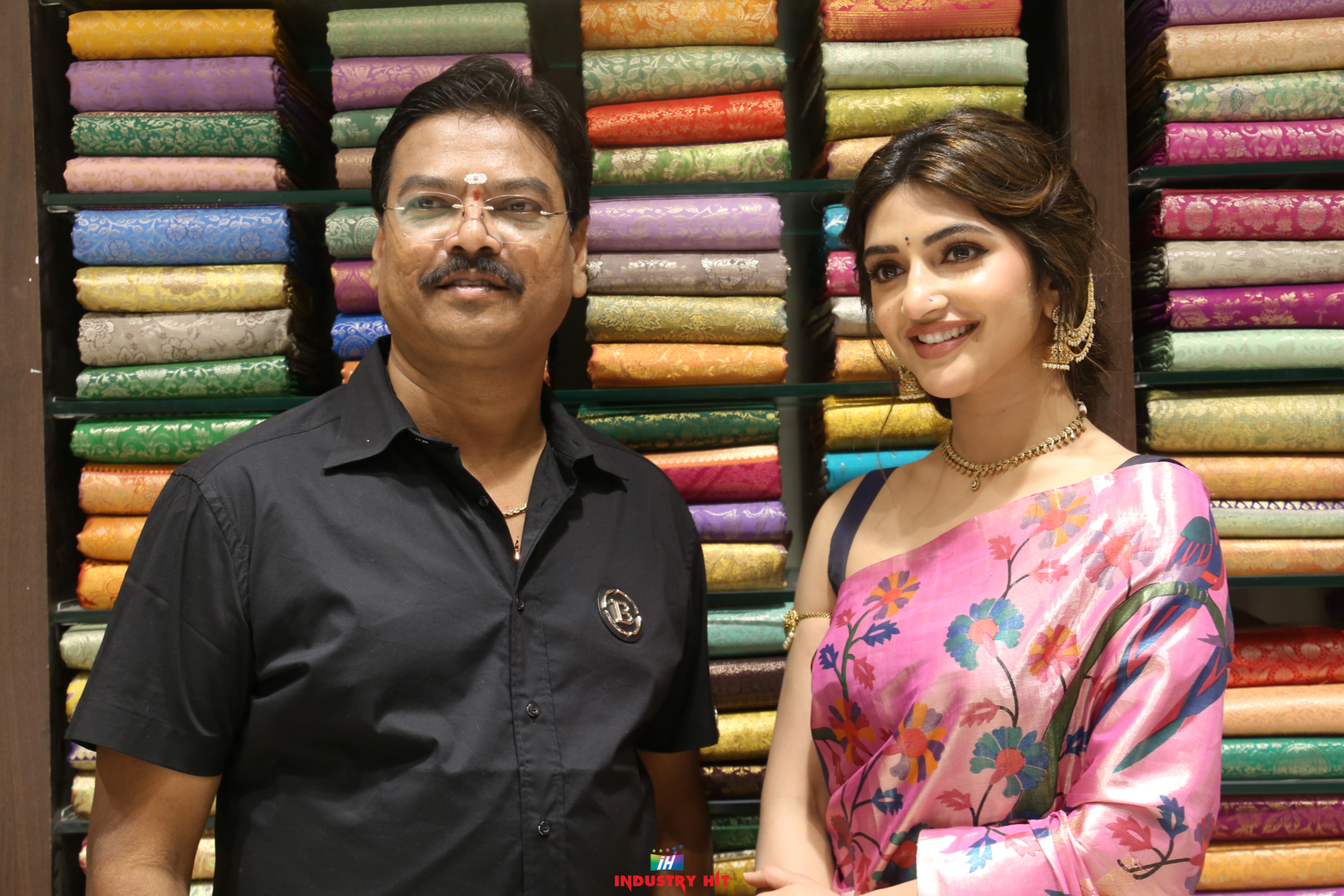 MAANGALYA-Shopping-Mall-Grand-Launch-by-Actress-Sreeleela-6