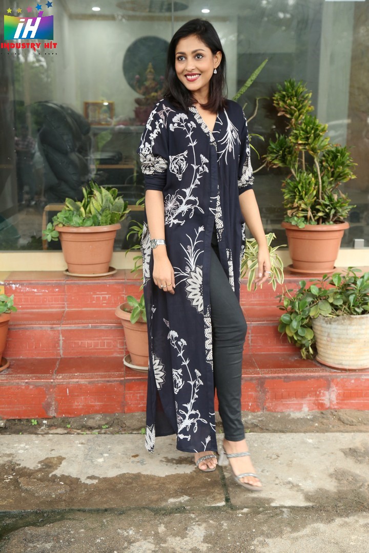 Madhu-Shalini-At-Kanyakumari-Movie-Press-Meet-10