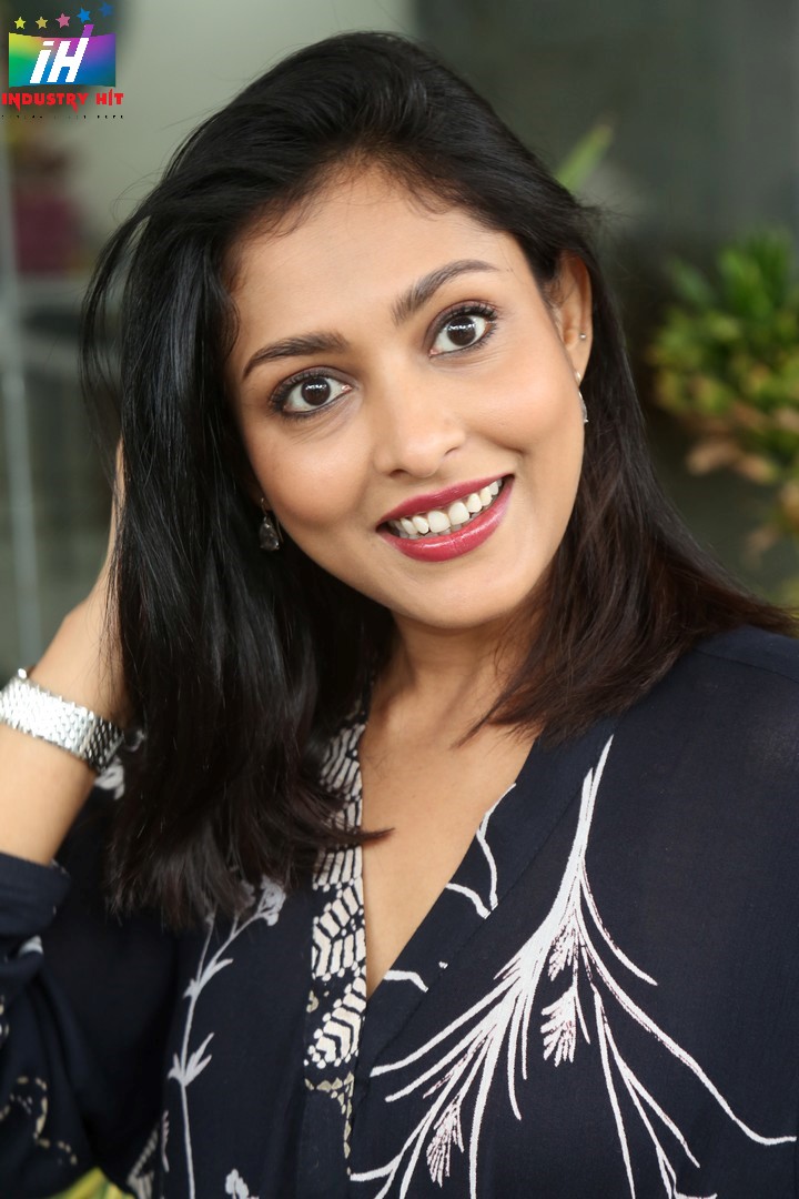 Madhu-Shalini-At-Kanyakumari-Movie-Press-Meet-11
