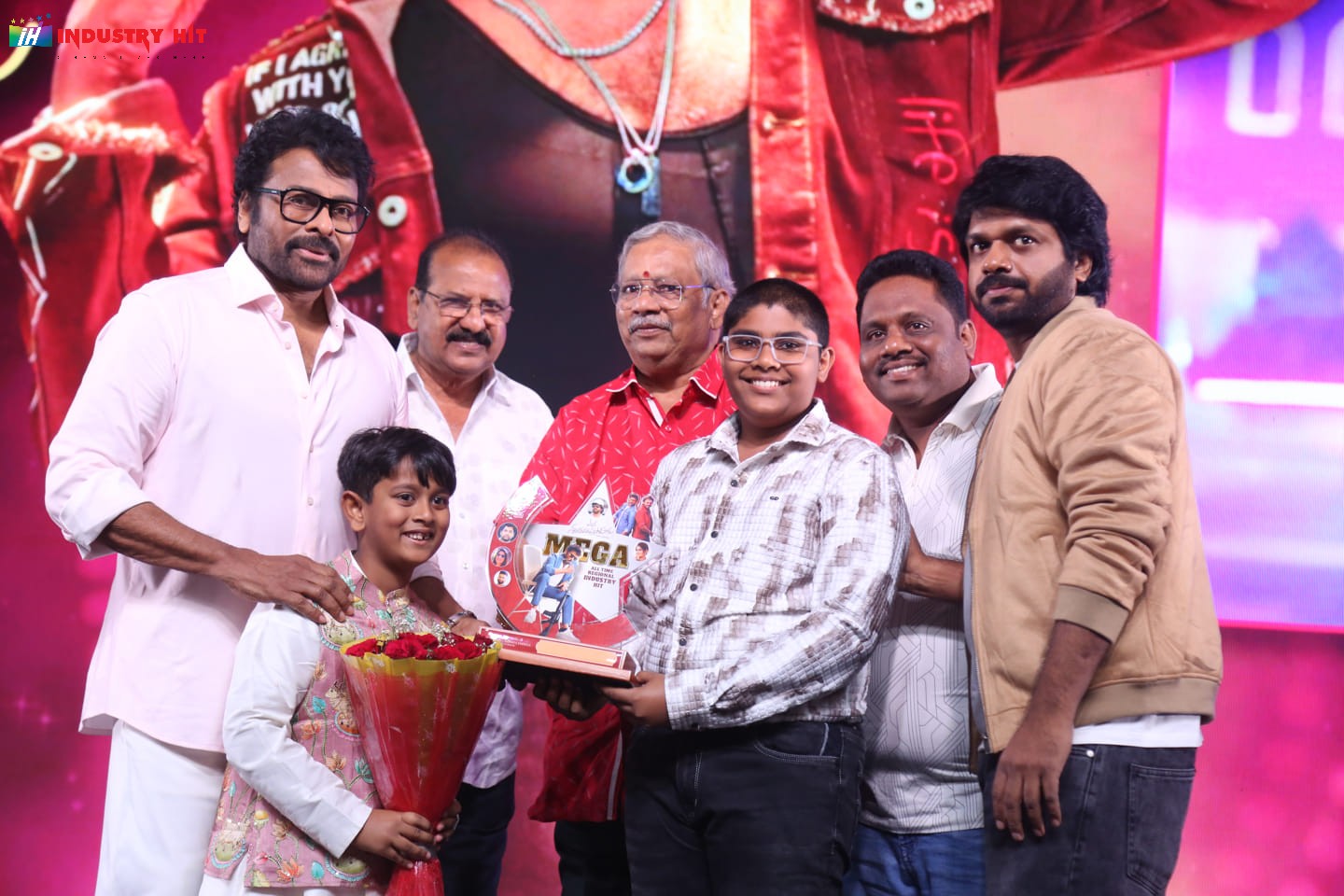 Mana-ShankaraVaraPrasad-Garus-All-Time-Regional-Industry-Hit-Celebrations-Photos-106