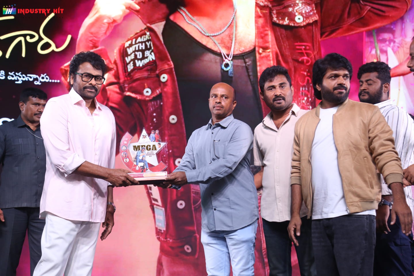 Mana-ShankaraVaraPrasad-Garus-All-Time-Regional-Industry-Hit-Celebrations-Photos-128