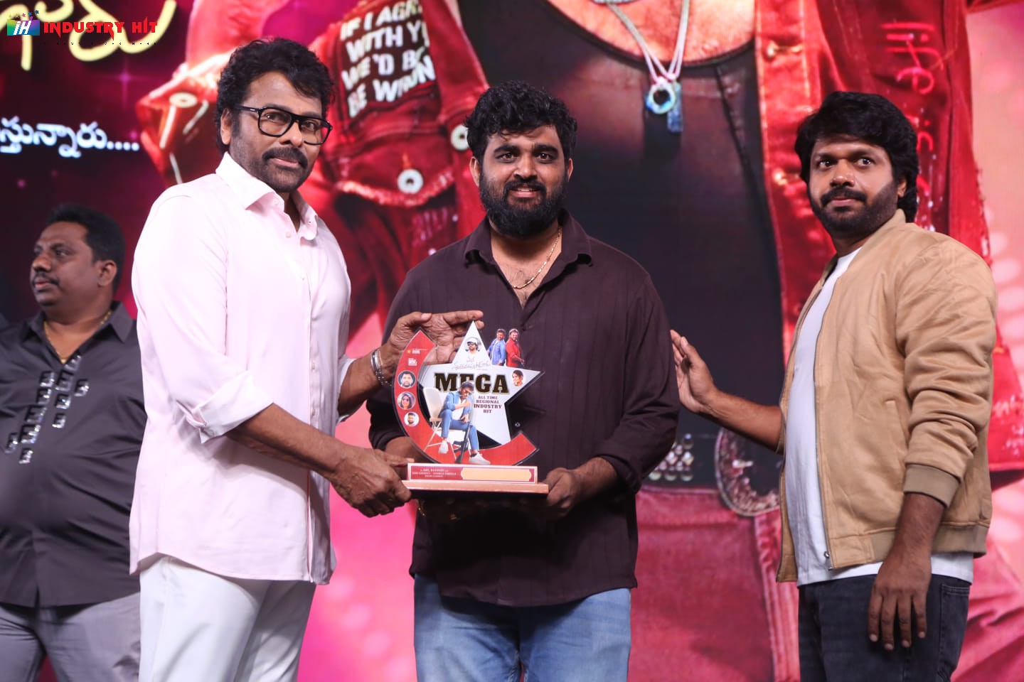 Mana-ShankaraVaraPrasad-Garus-All-Time-Regional-Industry-Hit-Celebrations-Photos-131