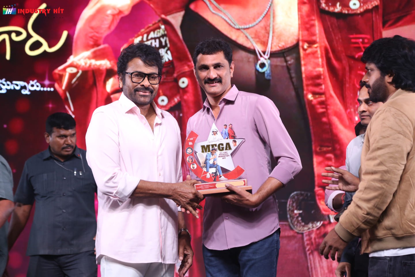 Mana-ShankaraVaraPrasad-Garus-All-Time-Regional-Industry-Hit-Celebrations-Photos-145