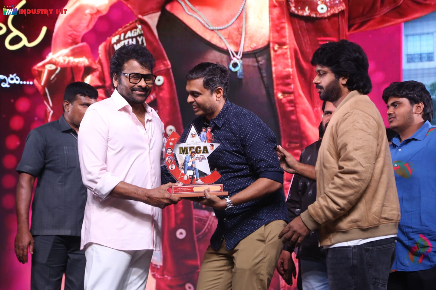 Mana-ShankaraVaraPrasad-Garus-All-Time-Regional-Industry-Hit-Celebrations-Photos-148