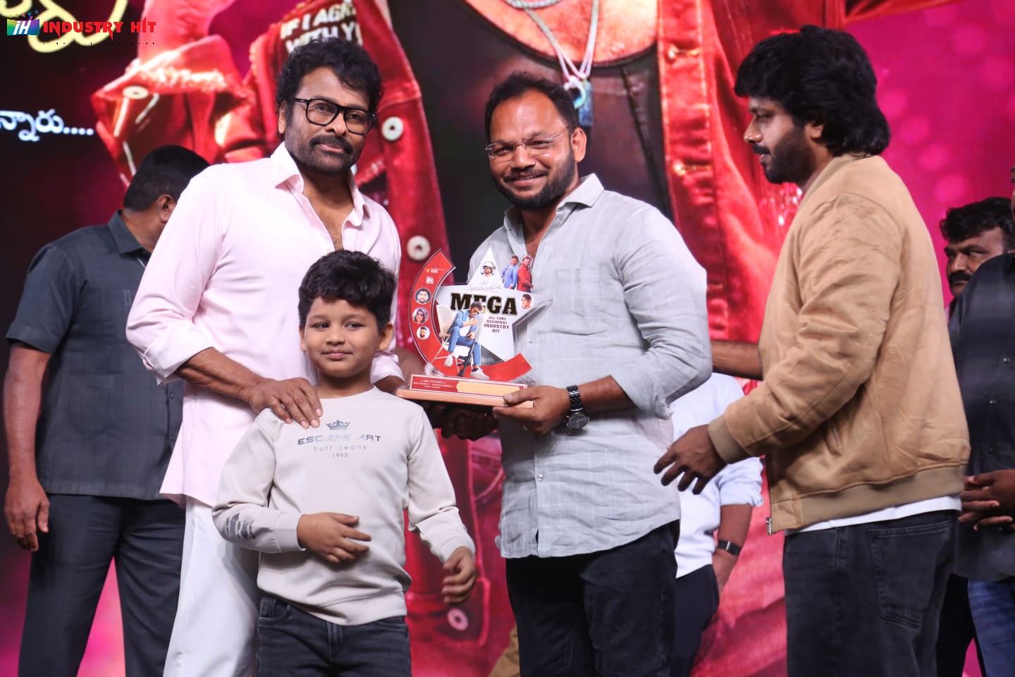 Mana-ShankaraVaraPrasad-Garus-All-Time-Regional-Industry-Hit-Celebrations-Photos-151