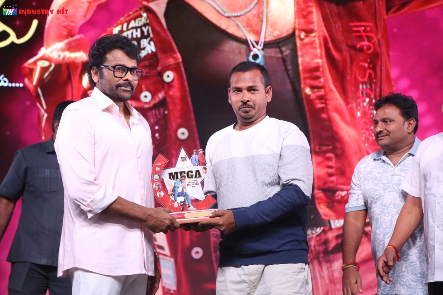 Mana-ShankaraVaraPrasad-Garus-All-Time-Regional-Industry-Hit-Celebrations-Photos-156