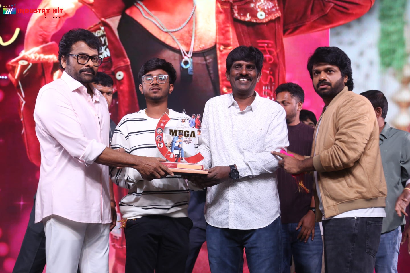 Mana-ShankaraVaraPrasad-Garus-All-Time-Regional-Industry-Hit-Celebrations-Photos-158