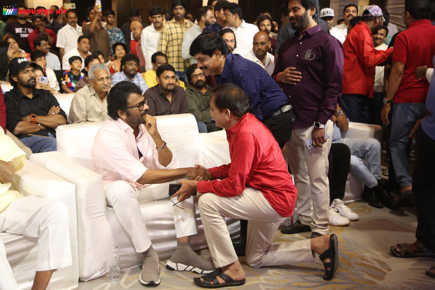 Mana-ShankaraVaraPrasad-Garus-All-Time-Regional-Industry-Hit-Celebrations-Photos-180