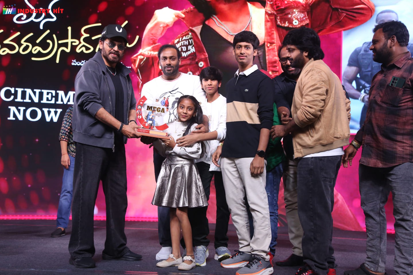 Mana-ShankaraVaraPrasad-Garus-All-Time-Regional-Industry-Hit-Celebrations-Photos-182