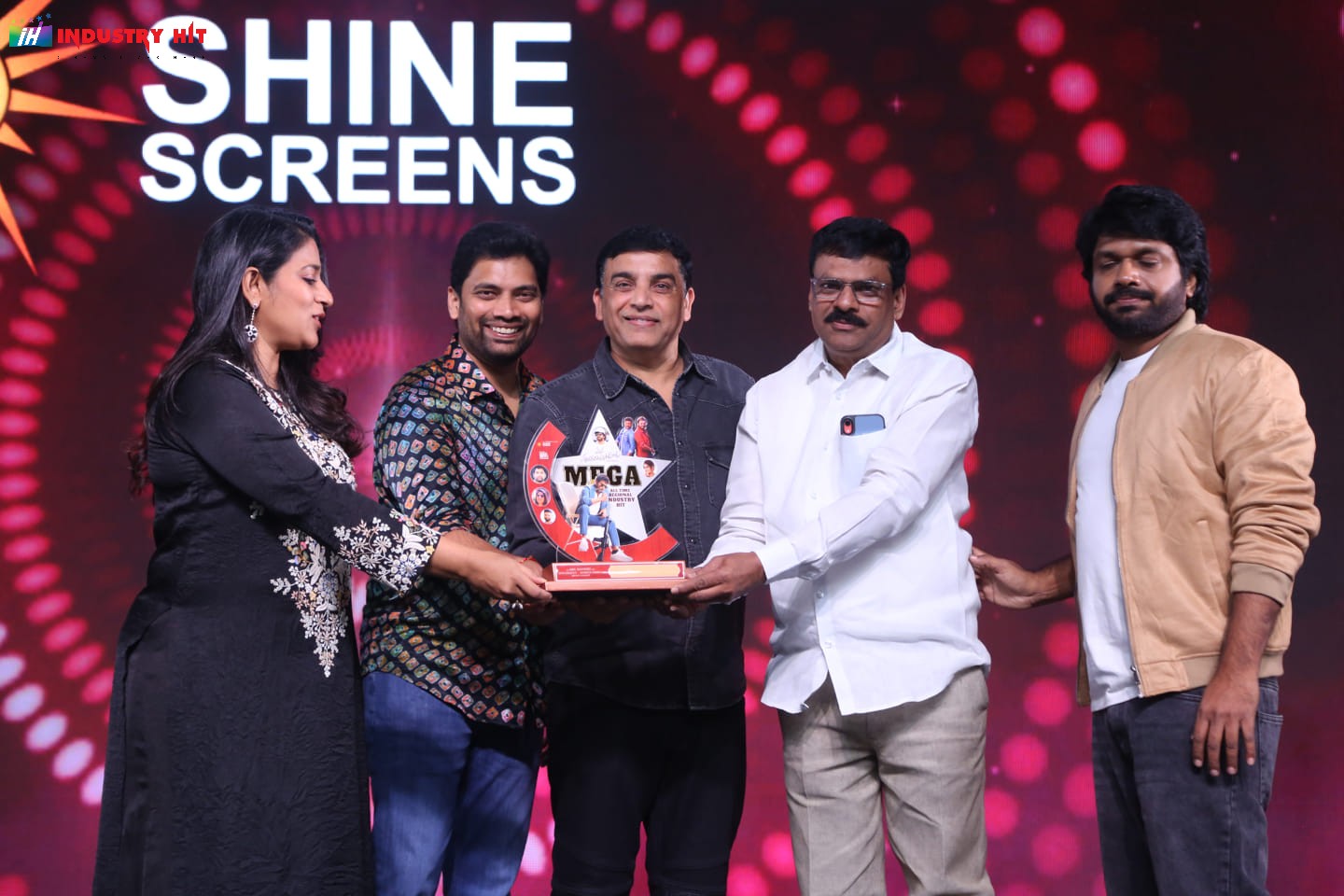 Mana-ShankaraVaraPrasad-Garus-All-Time-Regional-Industry-Hit-Celebrations-Photos-228