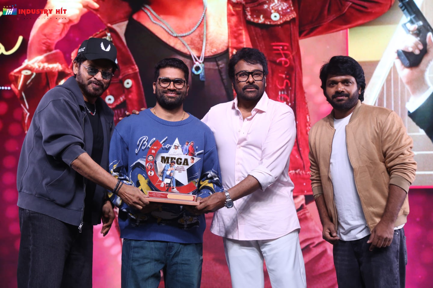 Mana-ShankaraVaraPrasad-Garus-All-Time-Regional-Industry-Hit-Celebrations-Photos-238