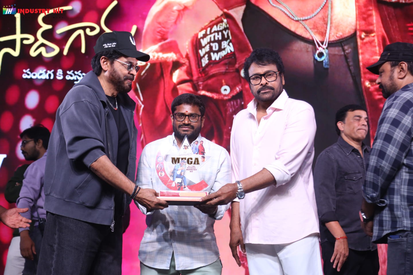 Mana-ShankaraVaraPrasad-Garus-All-Time-Regional-Industry-Hit-Celebrations-Photos-257