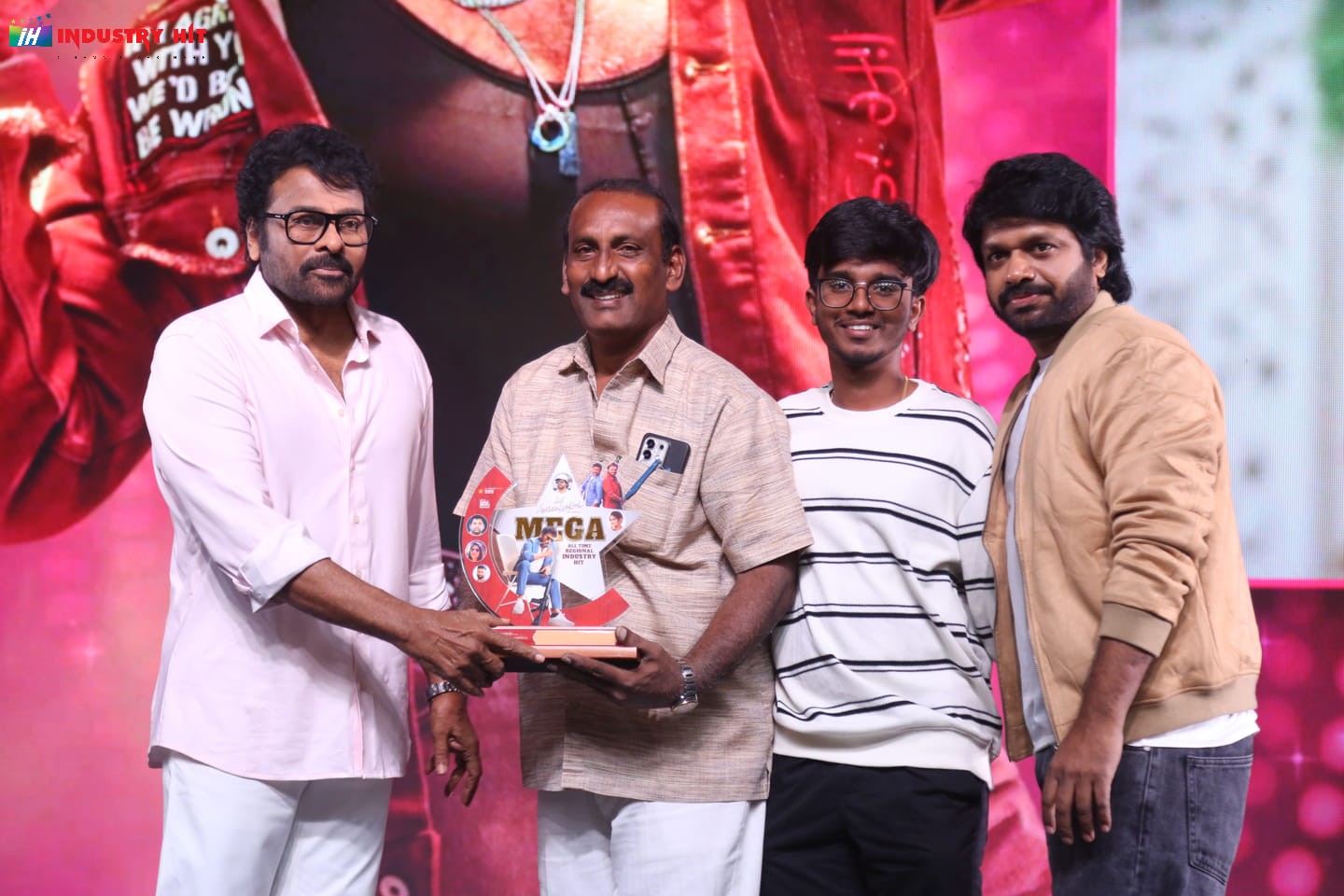 Mana-ShankaraVaraPrasad-Garus-All-Time-Regional-Industry-Hit-Celebrations-Photos-89