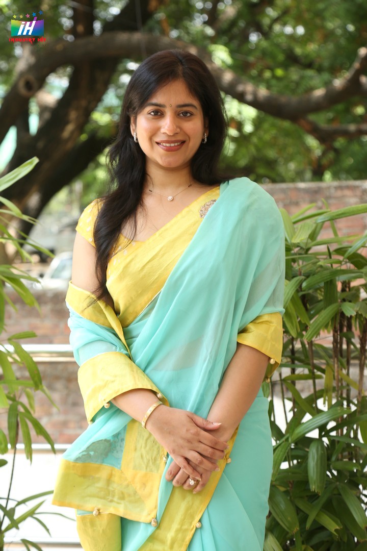 Raja-The-Raja-Producer-Niharika-Dasari-8