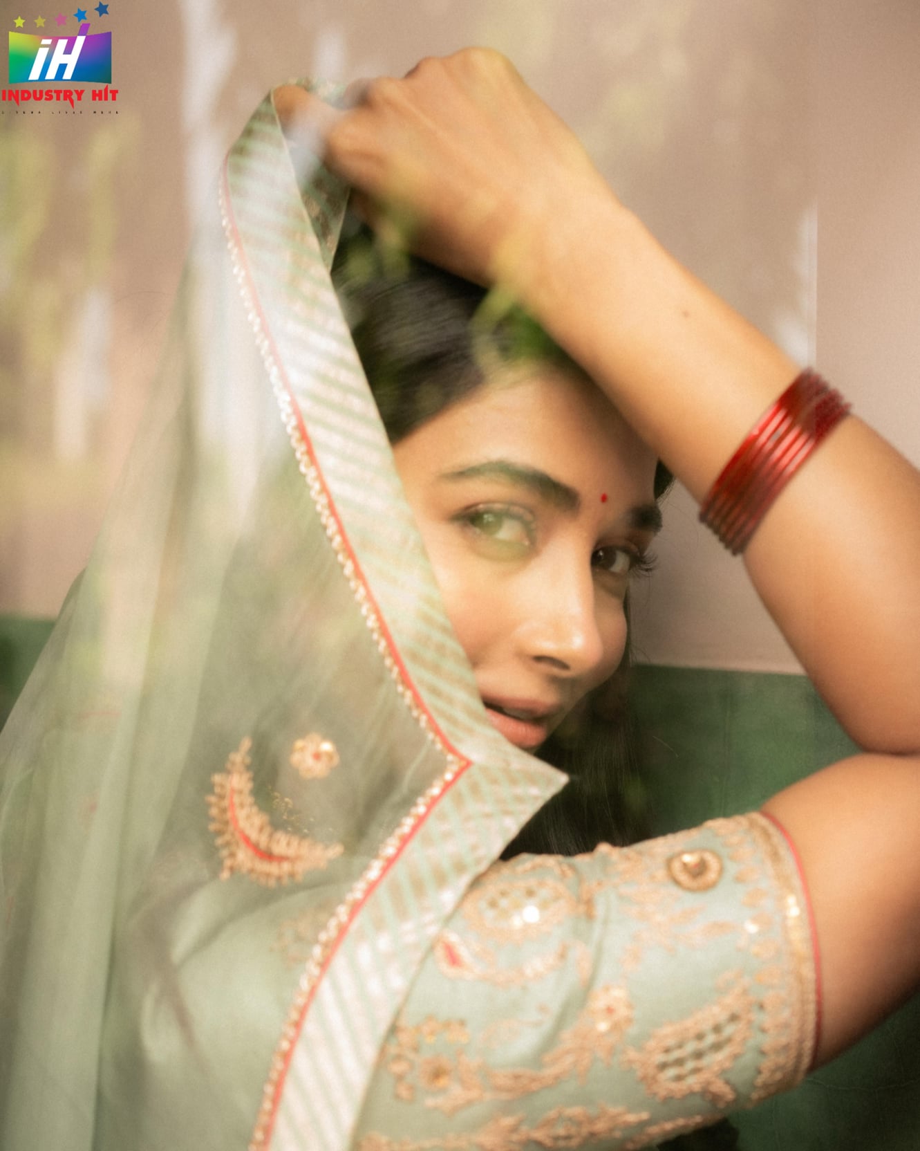 Pooja-Hegde-For-Retro-Promotions-3
