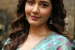 Raashii-Khanna-AT-Ustaad-Bhagat-Singh-Interview-9