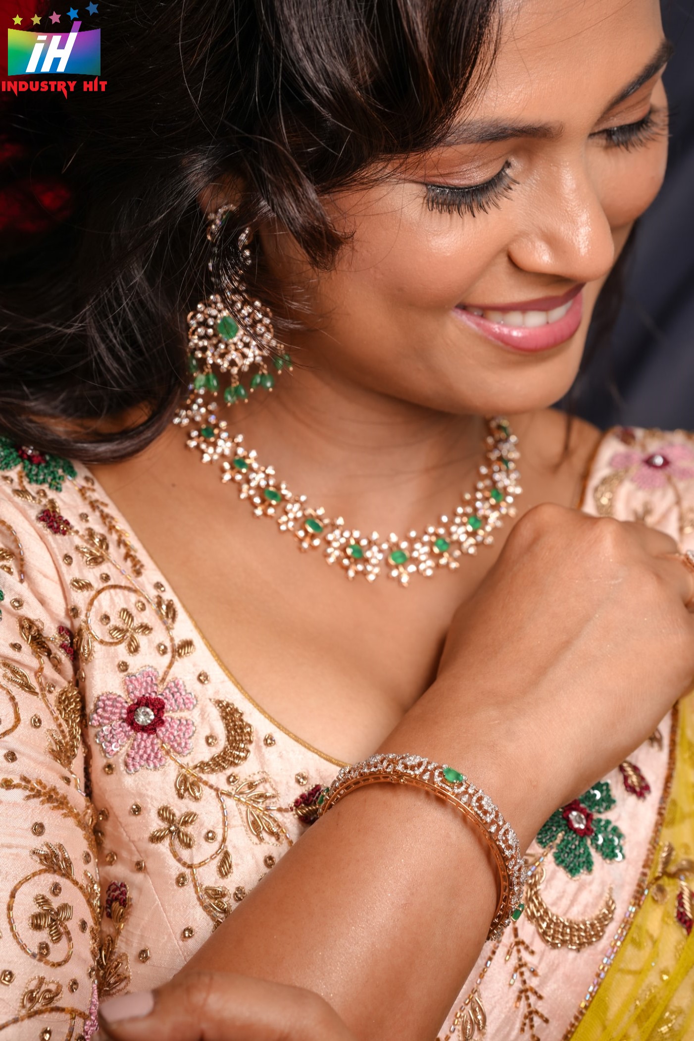 Ramya-Pandian-Latest-Photoshoot-20