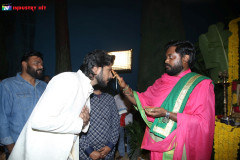 Sundeep-Kishan-Karikaala-Movie-Pooja-Ceremony-7