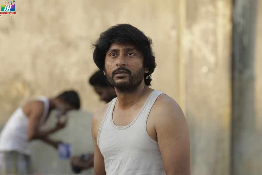 RJ-Balaji-In-Sorgavaasal-7