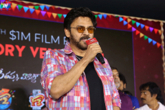 Sankranthiki-Vasthunam-Success-Celebrations-9