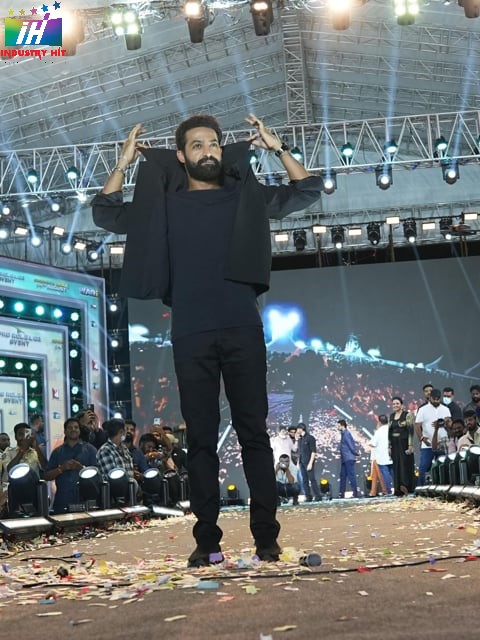 WAR-2-PRE-Release-Event-At-Hyderabad-1