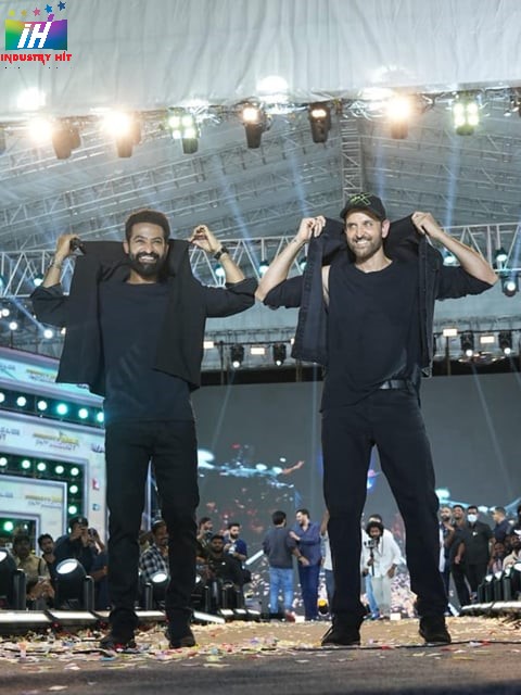 WAR-2-PRE-Release-Event-At-Hyderabad-3