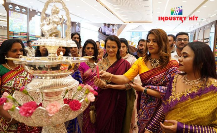 Kalamandir-Royale-Inaugurated-IndustryHit