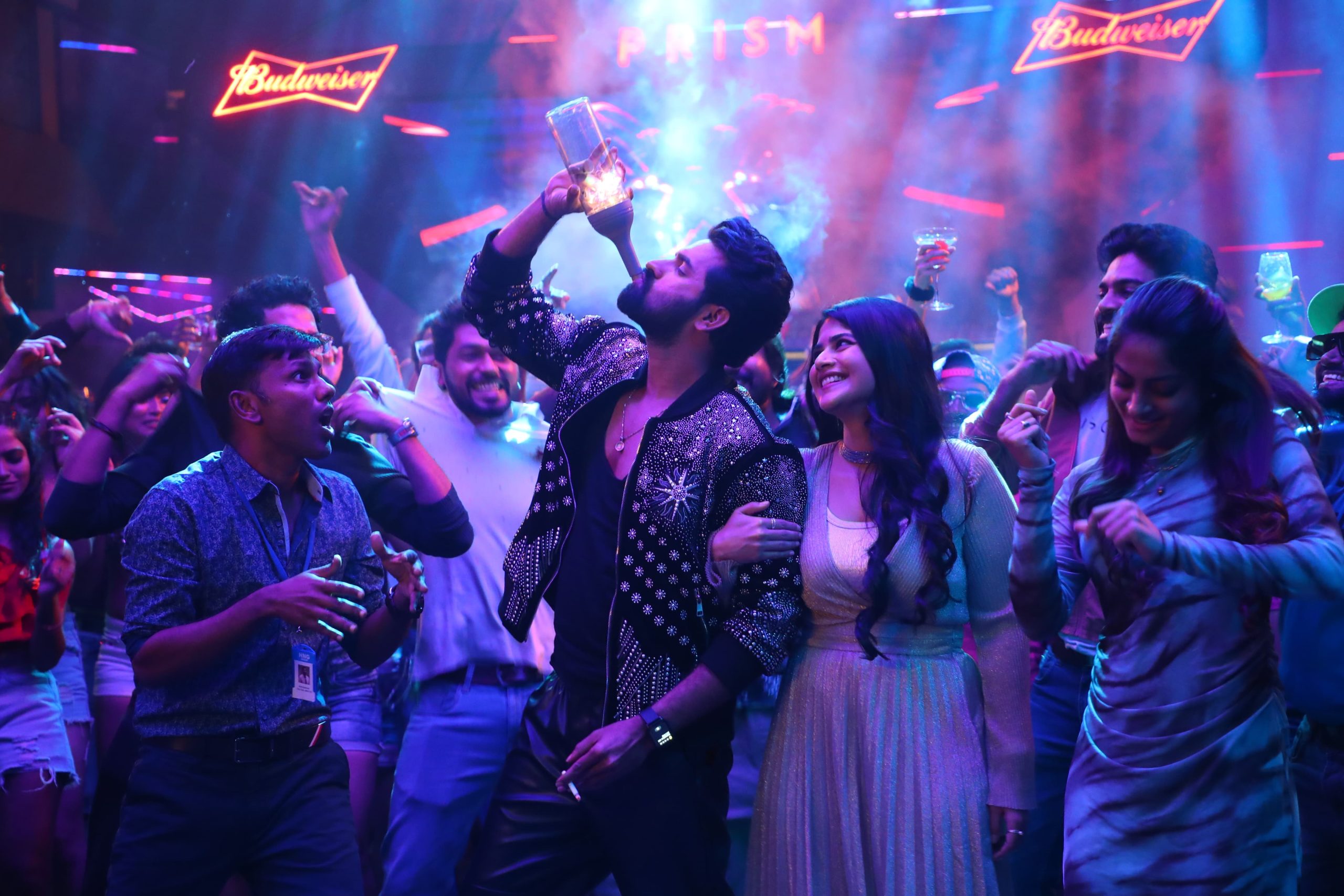  Adhi Dha Saaru Song From Sahakutumbanam