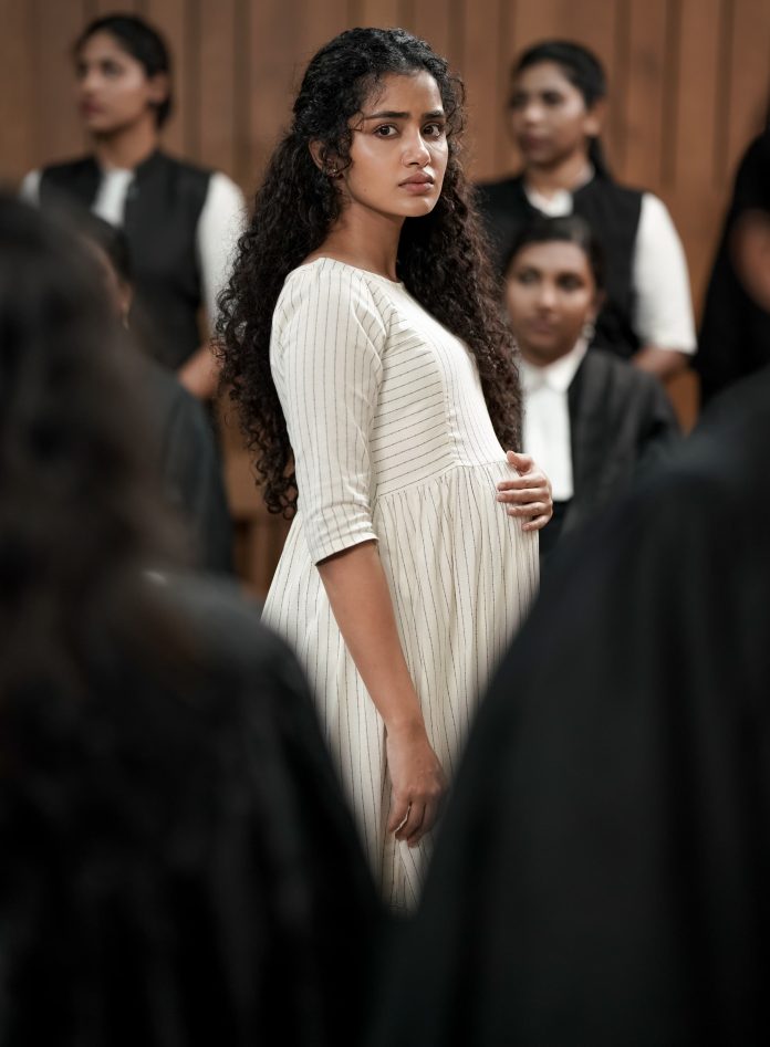 Suresh Gopi and Anupama Parameswaran in janaki vs State Of Kerala (2) Suresh Gopi and Anupama Parameswaran in janaki vs State Of Kerala
