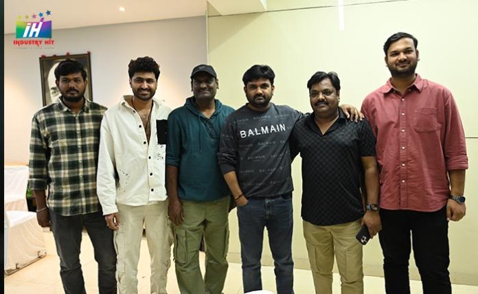 Maruthi Praises Drinker Sai Team Maruthi Praises Drinker Sai Team