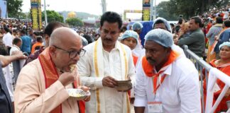 Additional EO Sri Venkayya Chowdary Enquired About The Prasadam